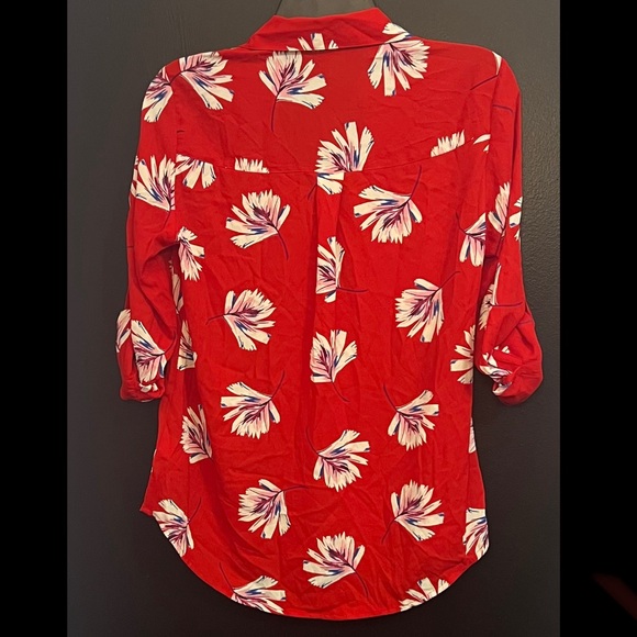 EXPRESS Portofino Red Floral Satin Button-Up Shirt - Picture 2 of 4